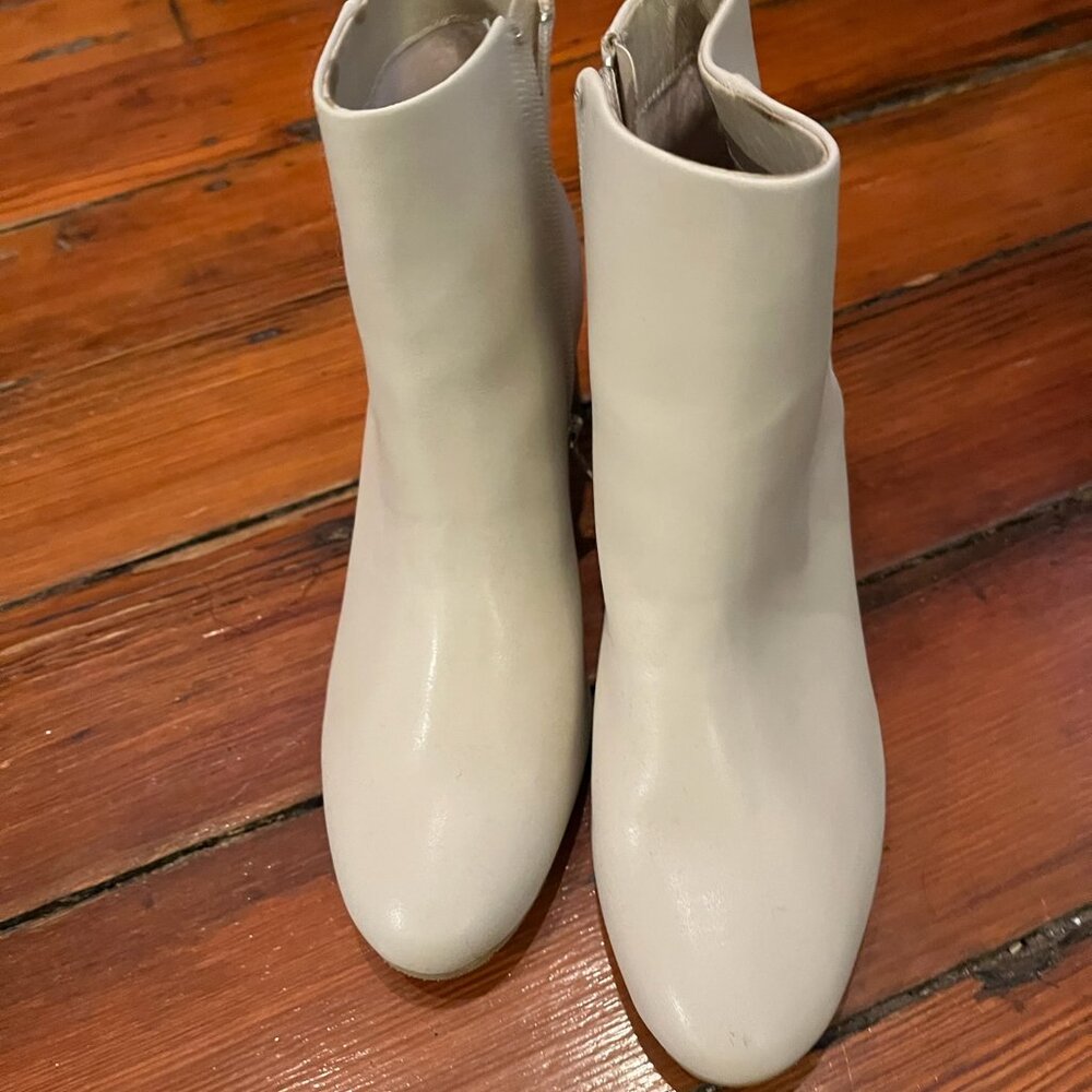 Boots, Size 6, Cream